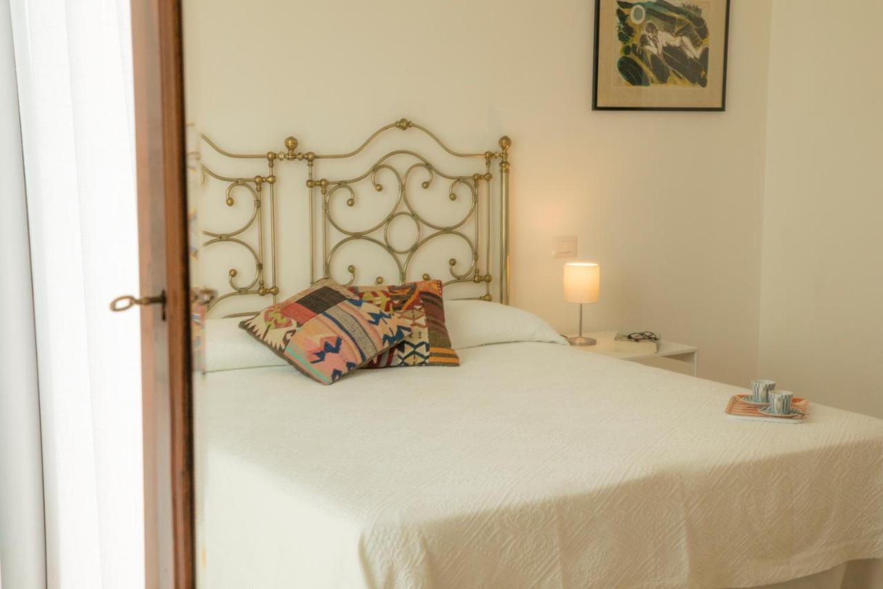 Residenza Lago Сиракуза Екстериор снимка