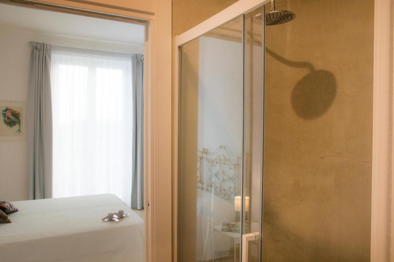 Residenza Lago Сиракуза Екстериор снимка