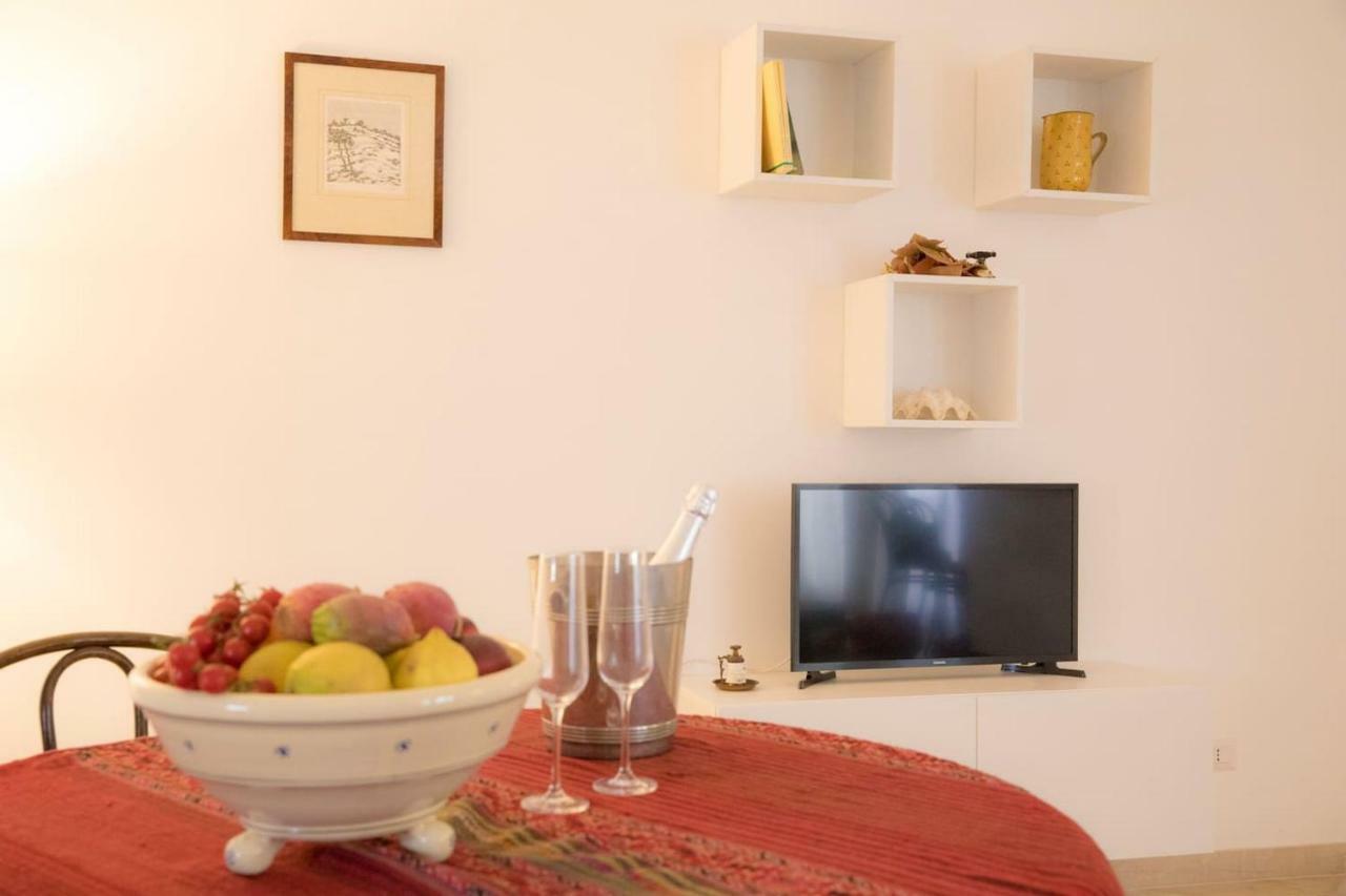 Residenza Lago Сиракуза Екстериор снимка