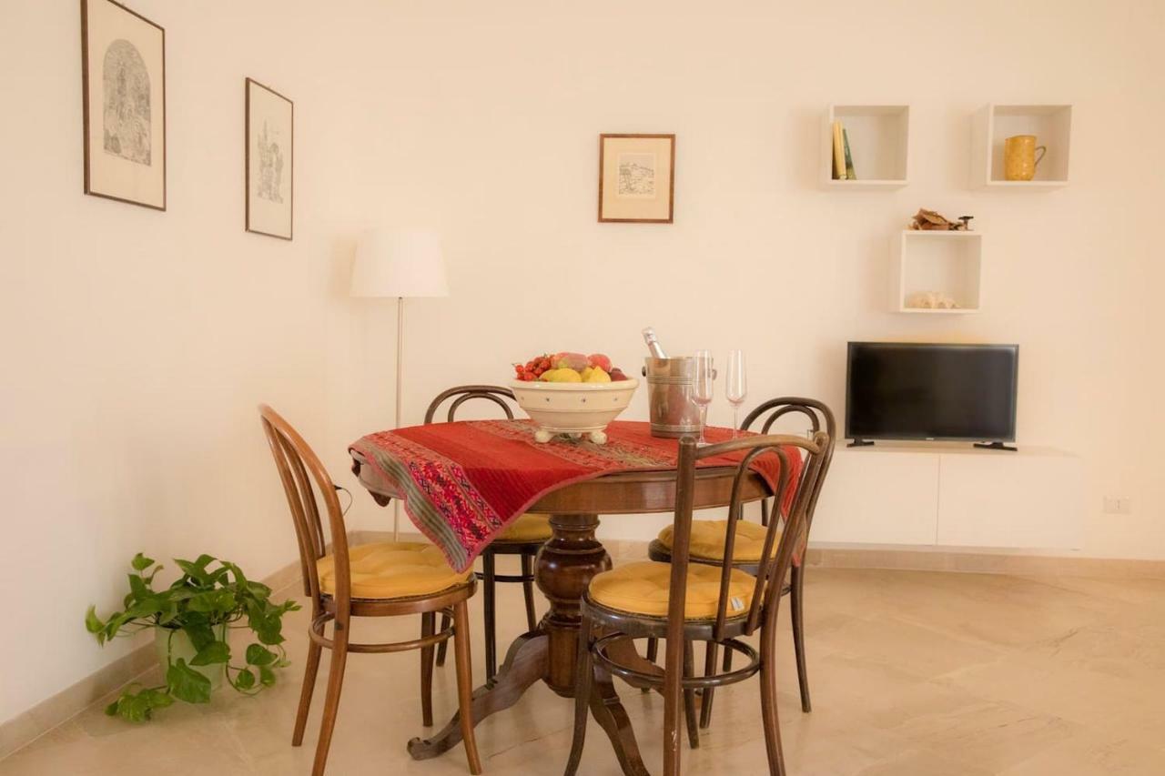 Residenza Lago Сиракуза Екстериор снимка